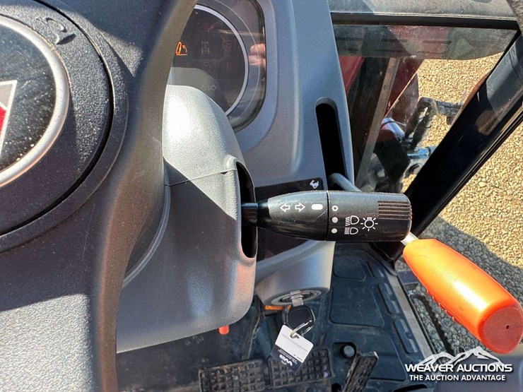 2013-massey-ferguson-4610-image-14