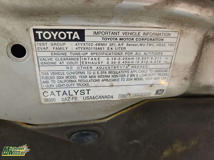 2004-toyota-rav4-image-35