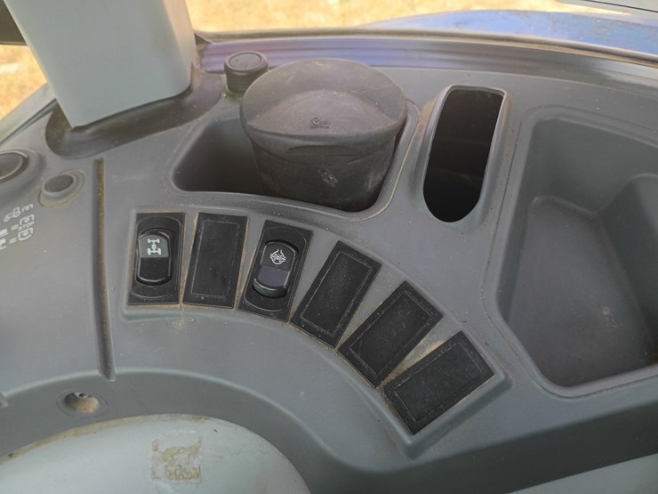 2021-new-holland-ts6.110-image-45