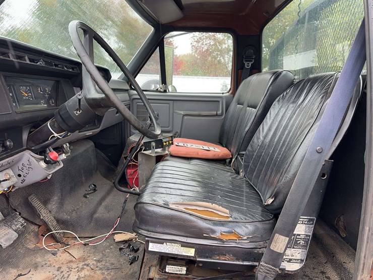1995-ford-f800-image-25