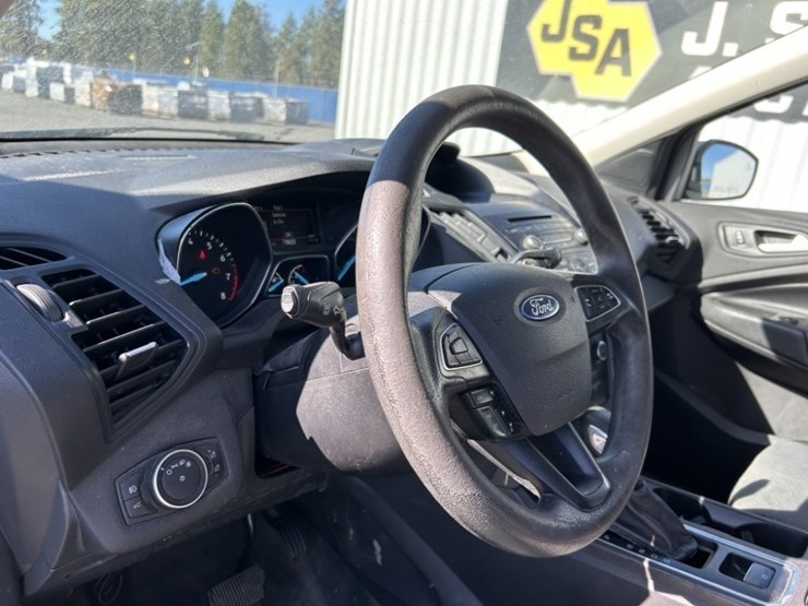 2018-ford-escape-image-21