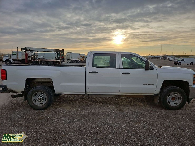 2015-chevrolet-silverado-2500hd-image-7