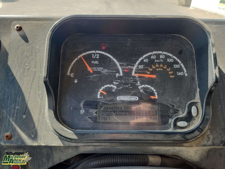 2014-freightliner-mt45-image-14