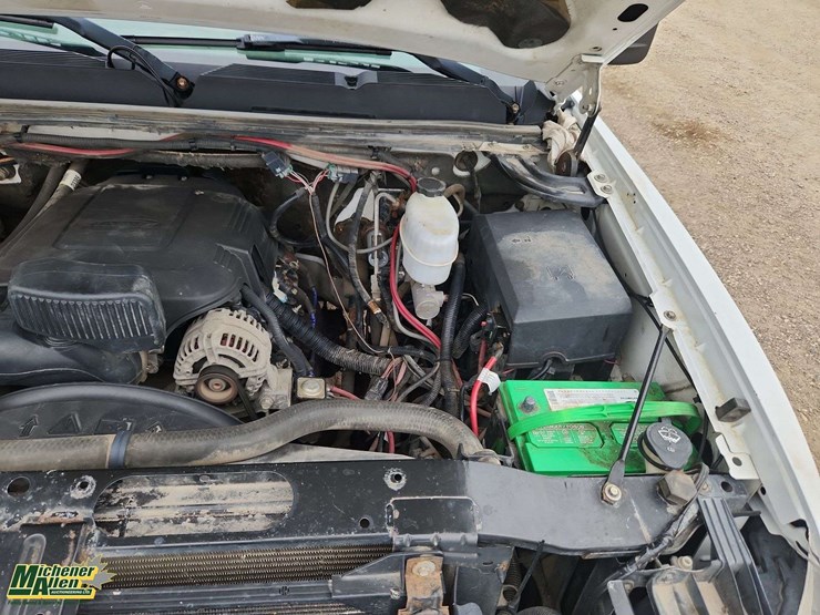 2008-chevrolet-silverado-3500hd-image-28