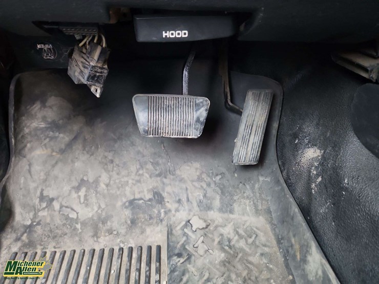 2004-dodge-ram-2500-image-24