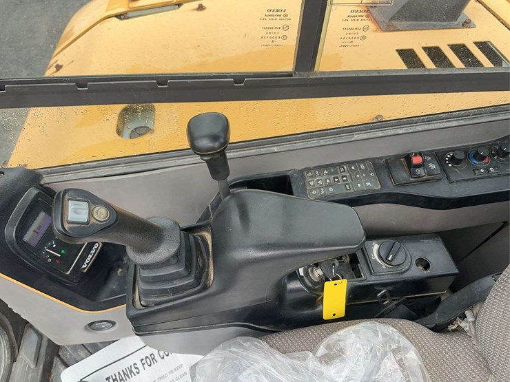 2017-volvo-ecr88d-image-27
