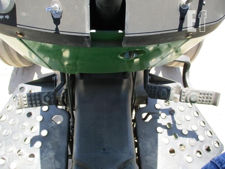 1995-john-deere-5200-image-10