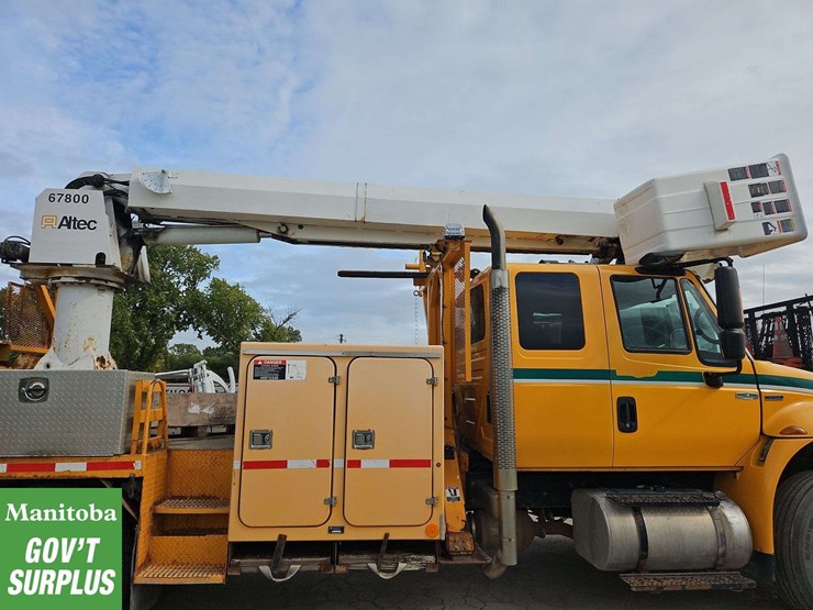2009-international-durastar-4400-image-31