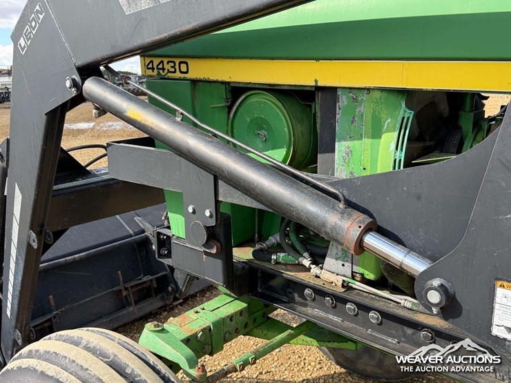 john-deere-4430-image-30