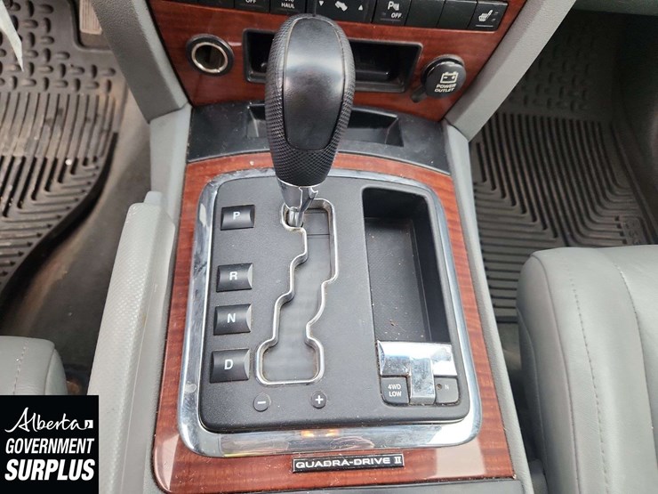 2006-jeep-grand-cherokee-limited-image-11