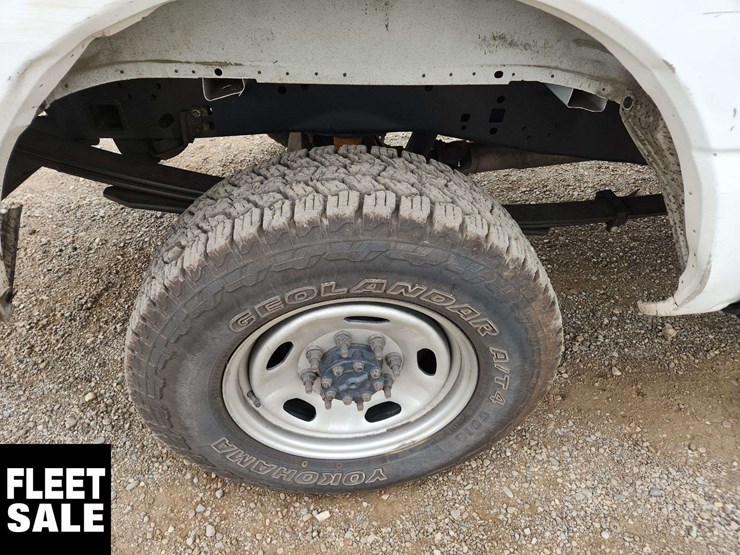 2023-ford-f350-image-10