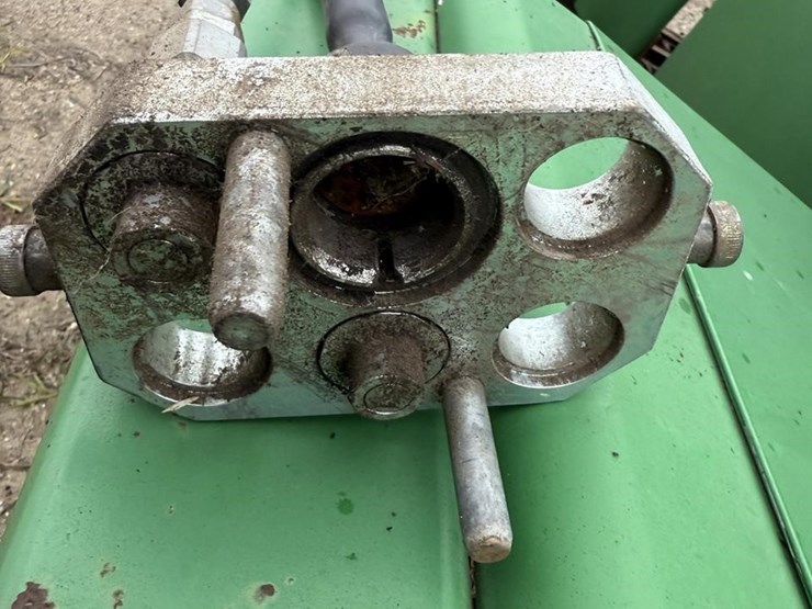2005-john-deere-893-image-18