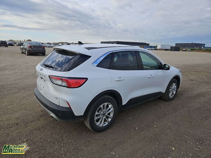 2020-ford-escape-image-4