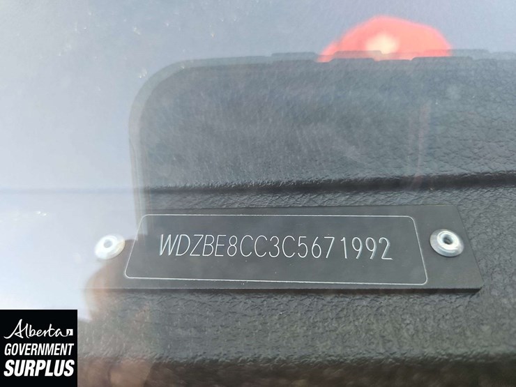 2012-mercedes-benz-sprinter-2500-image-32