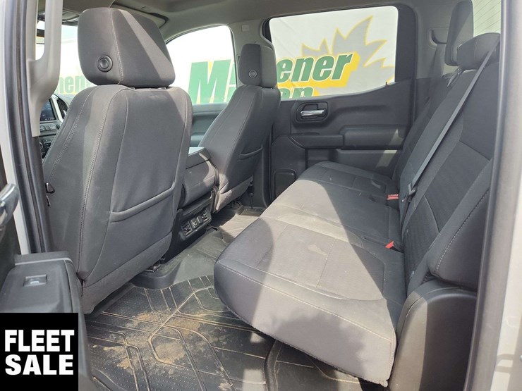 2022-chevrolet-silverado-1500-image-14