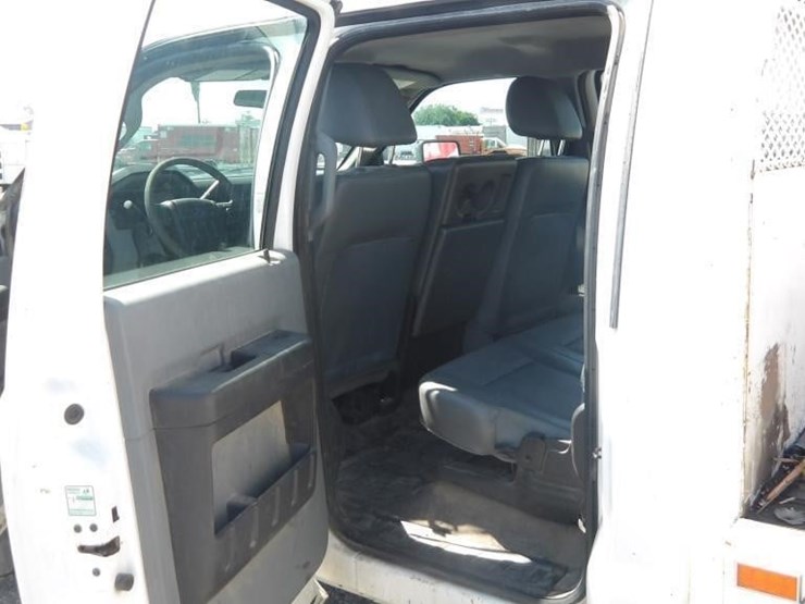 2016-ford-f550-image-18