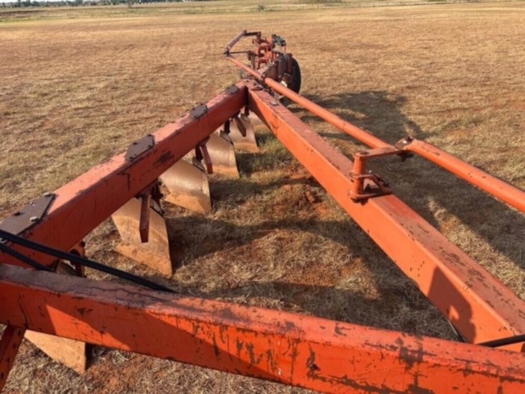 alllis-chalmers-400-7-bottom-plow-image-13