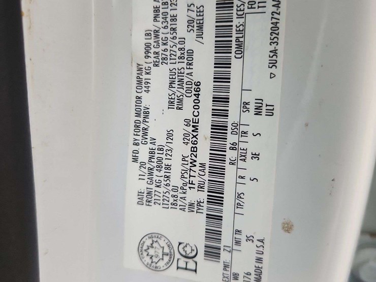 2021-ford-f250-image-32