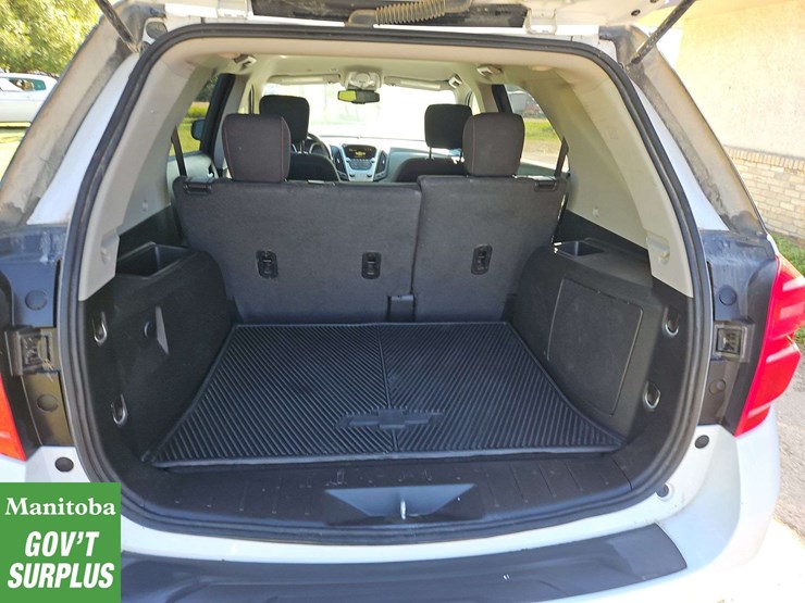2017-chevrolet-equinox-image-21