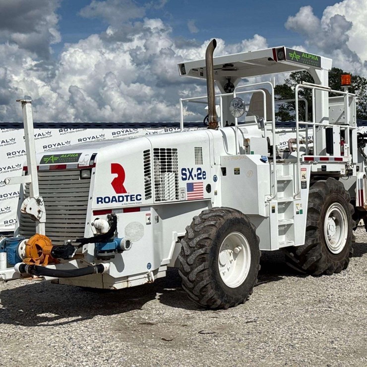 2019 ROADTEC SX2E
