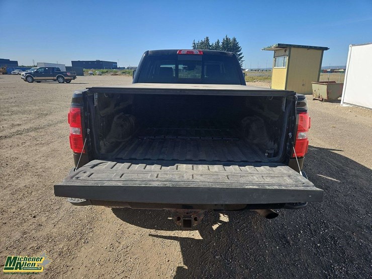 gmc-sierra-2500hd-image-15