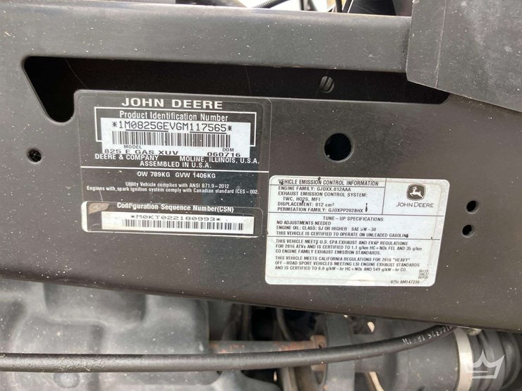 2016-john-deere-gator-image-8