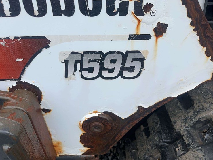 2019-bobcat-t595-image-16