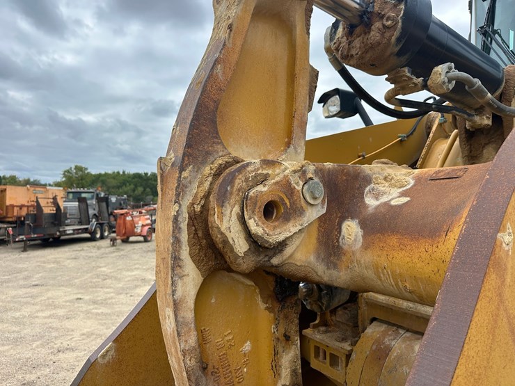2014-caterpillar-972k-image-12