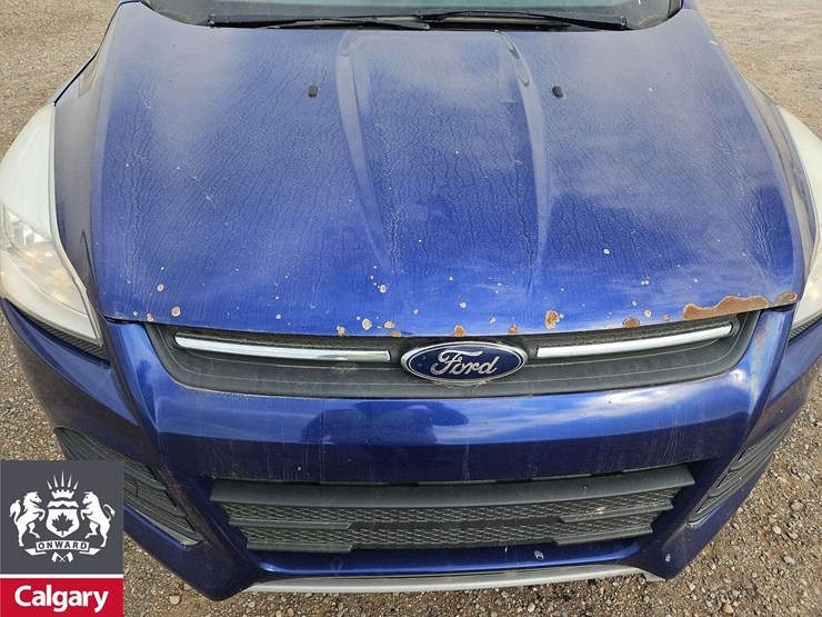2015-ford-escape-se-image-9