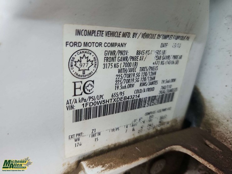 2013-ford-f550-image-43