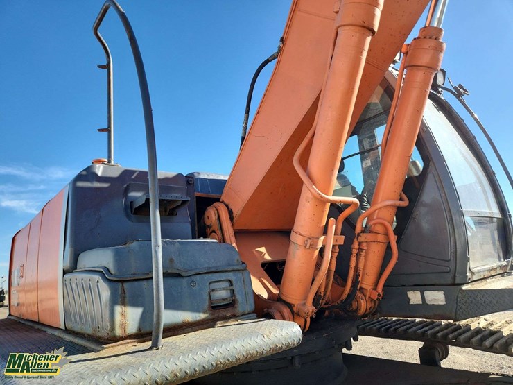 2007-hitachi-zx270-lc-3-image-24