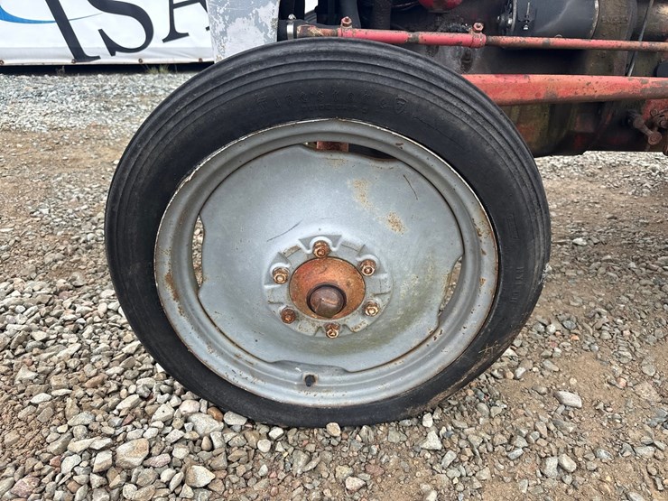 ford-8n-image-34
