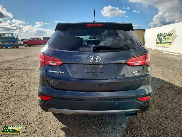 2015-hyundai-santa-fe-sport-image-6