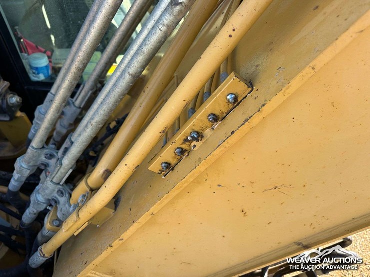 caterpillar-324e-image-74