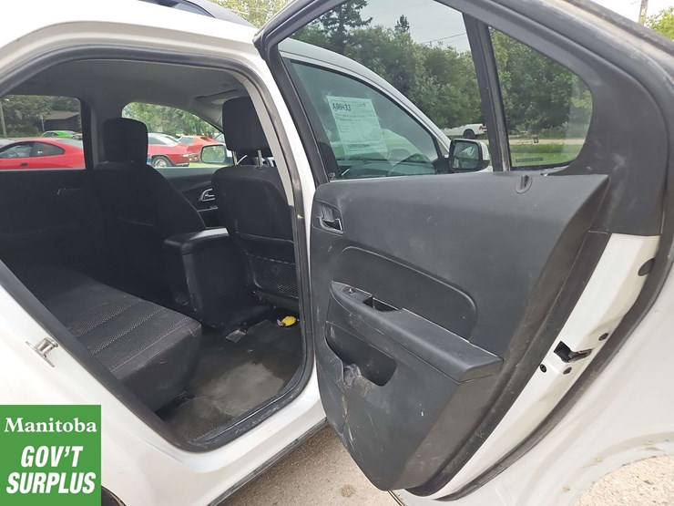 2017-chevrolet-equinox-image-22