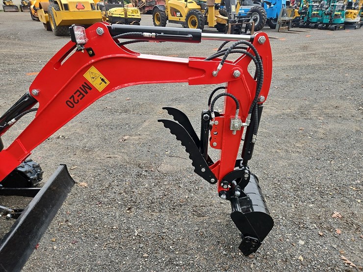 sdlanch-me20-mini-excavator-image-9