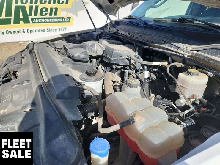 2021-ford-f350-image-25