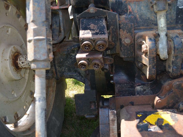 allis-chalmers-8030-image-15