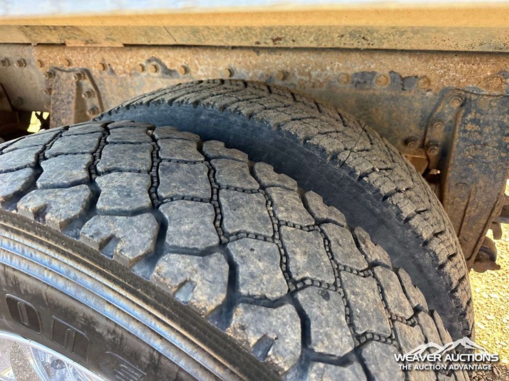 peterbilt-378-image-57