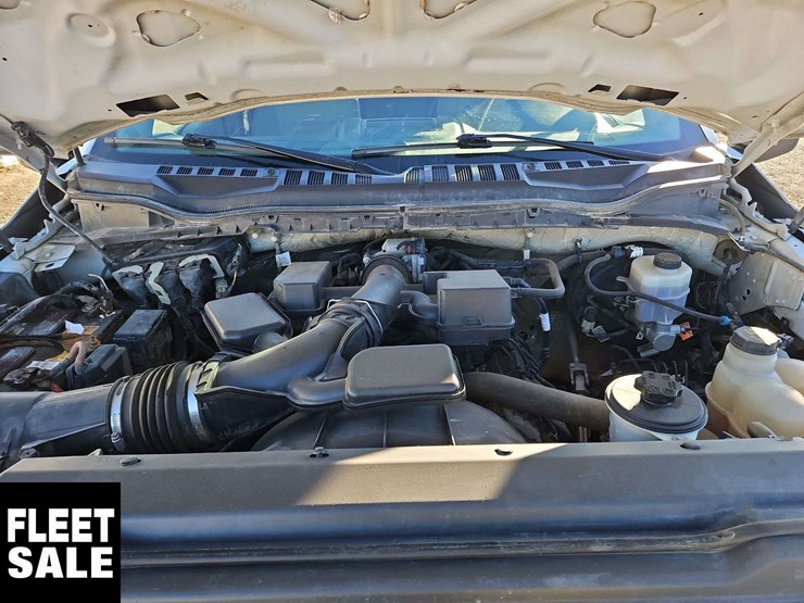 2021-ford-f350-image-24