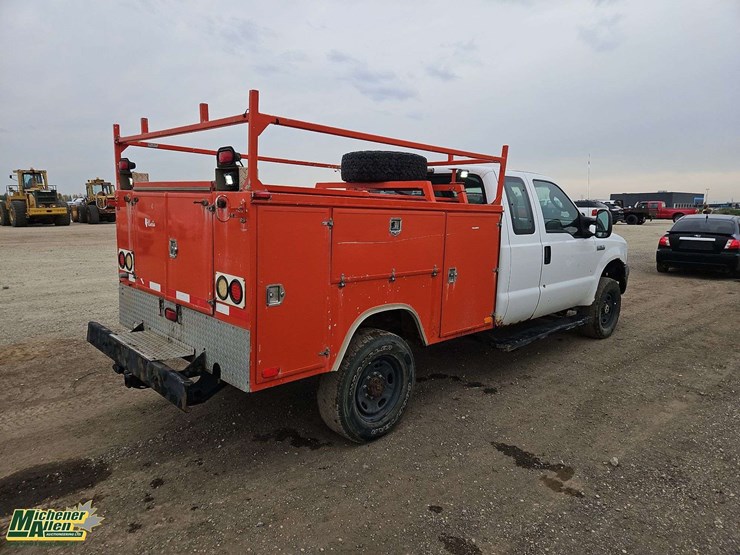 2006-ford-f350-image-4