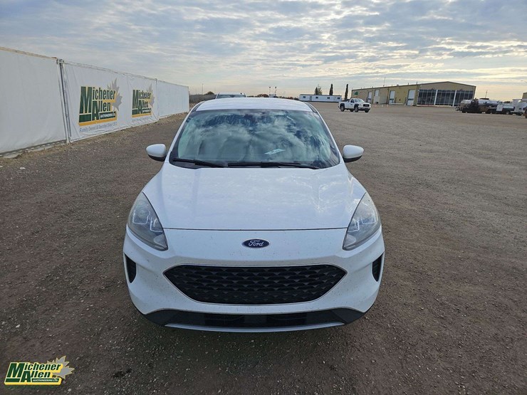 2020-ford-escape-image-6