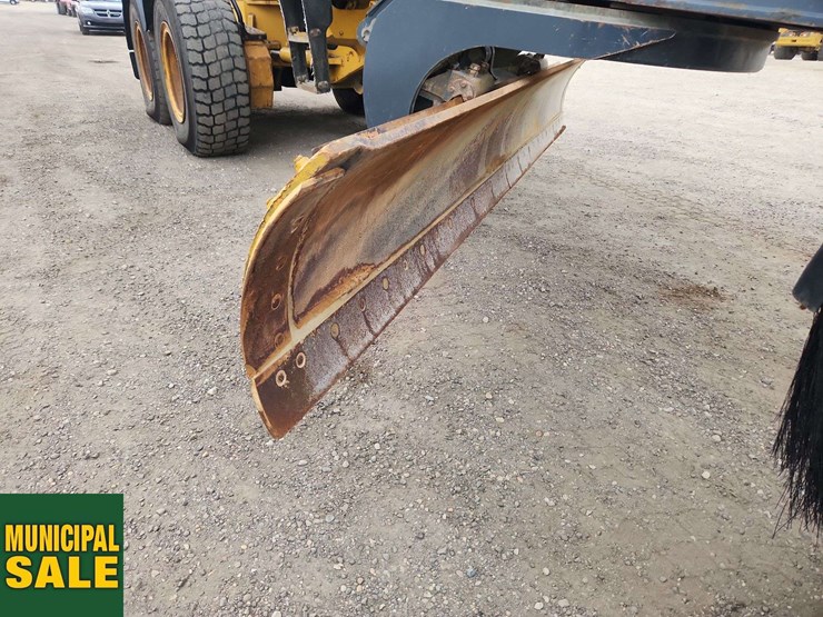 2012-deere-770gp-image-38