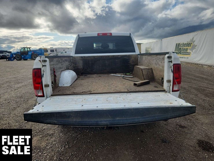 2014-dodge-1500-image-15