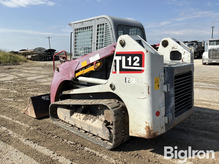 2015-takeuchi-tl12-image-7