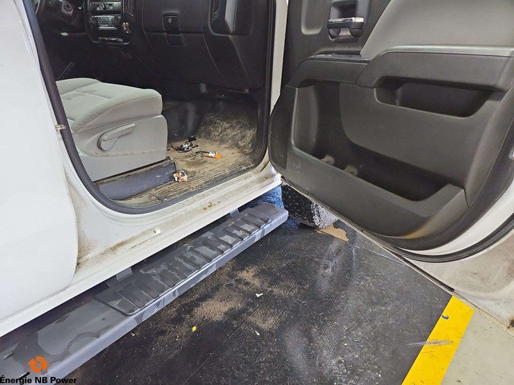 2016-chevrolet-silverado-2500hd-image-37