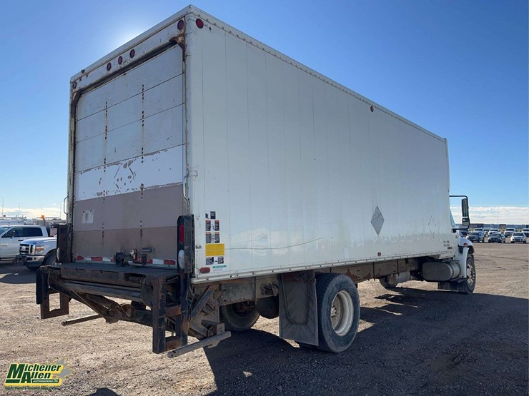 2005-international-durastar-4300-image-4