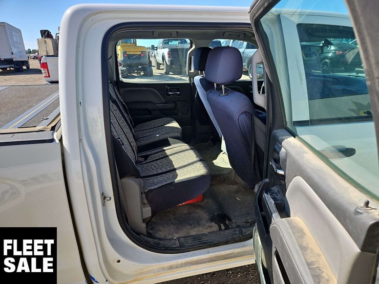 2015-chevrolet-silverado-1500-image-16
