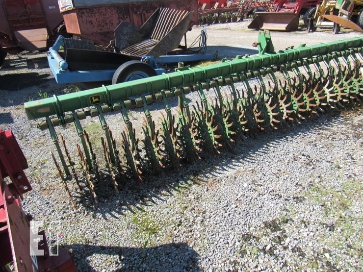 john-deere-400-image-3