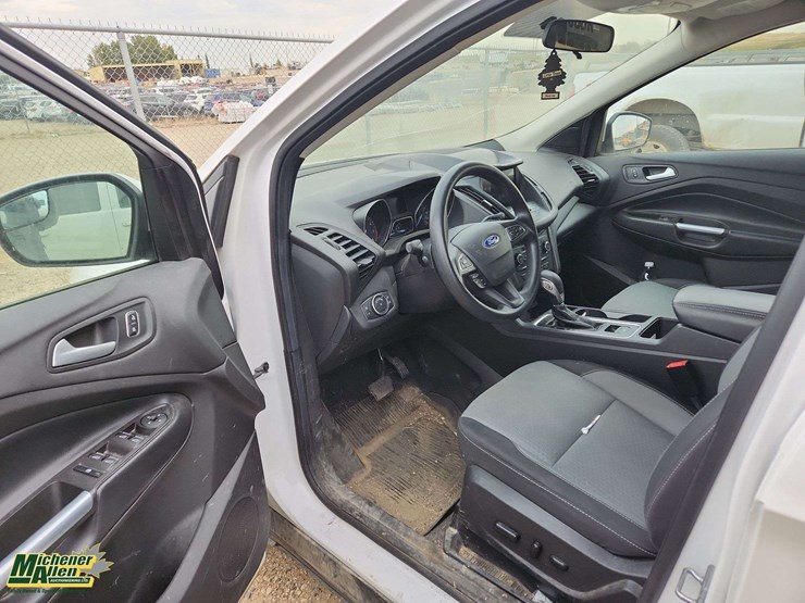 2019-ford-escape-se-image-7